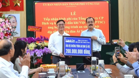 PTSC trao tặng 200 triệu đồng cho chương trình an sinh xã hội dịp Tết Nguyên đán Ất Tỵ 2025
