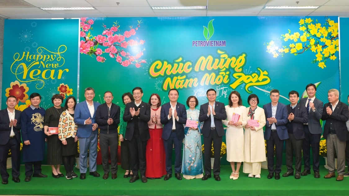 Petrovietnam gặp mặt tân niên Ất Tỵ 2025: "Người lao động dầu khí bổ sung động lực, tập trung đổi mới"