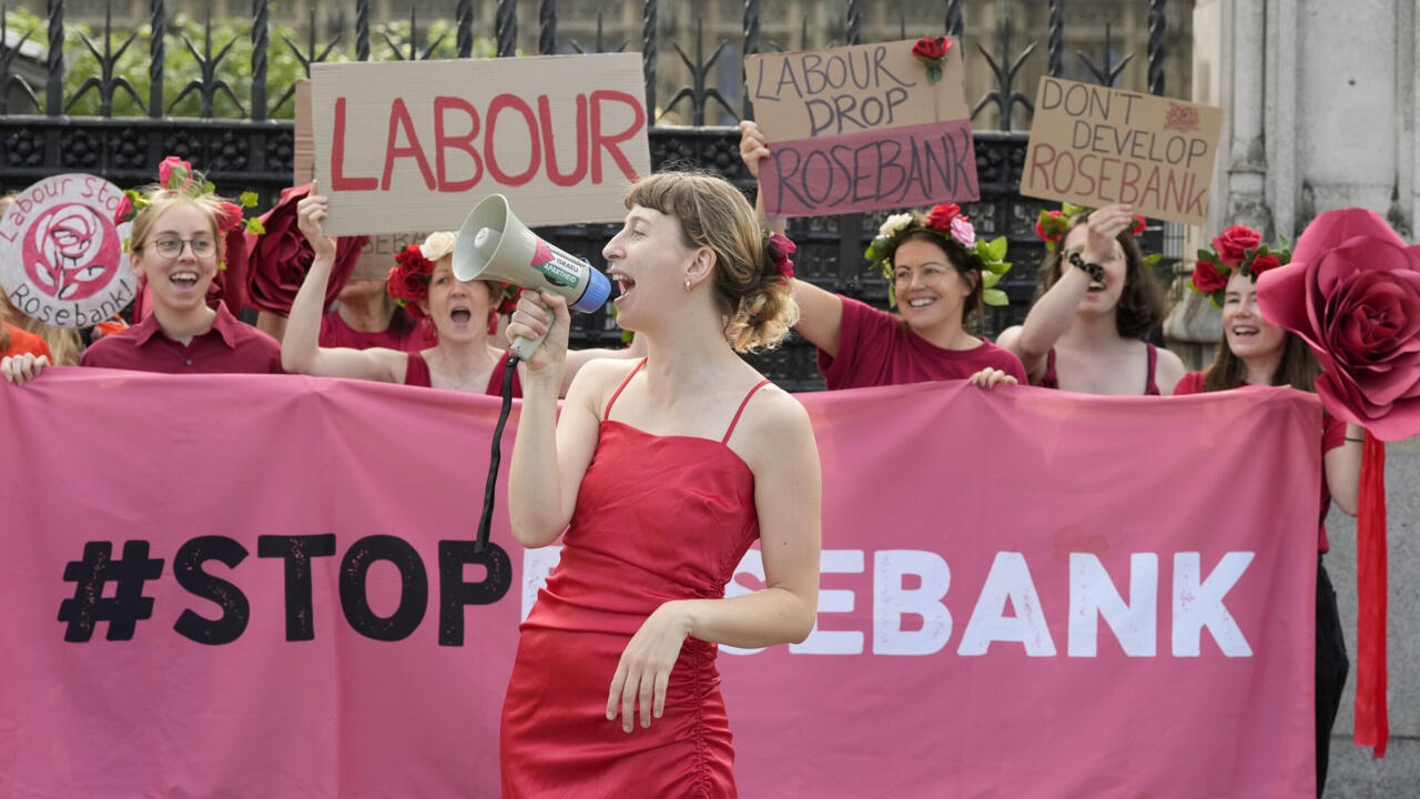 Hủy bỏ giấy phép khai thác dầu khí của Shell và Equinor tại Biển Bắc