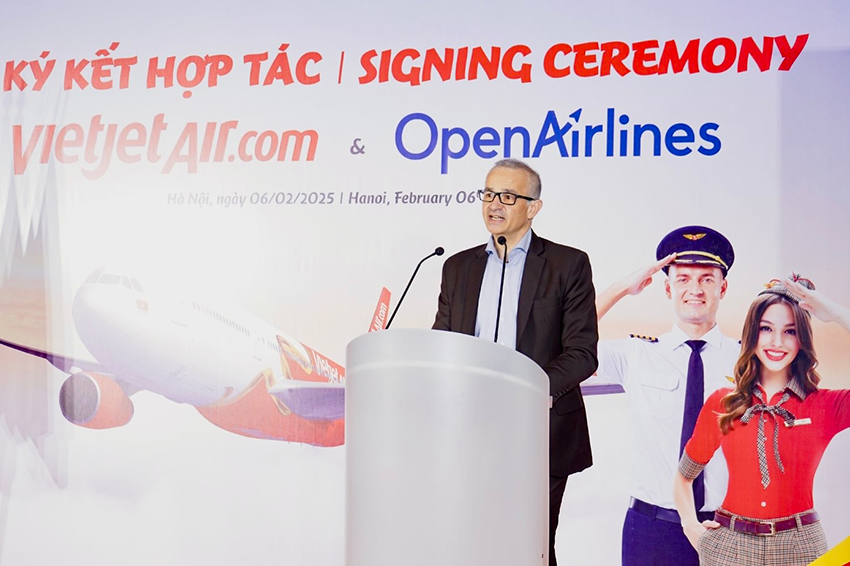 Vietjet hợp tác OpenAirlines tiên phong ứng dụng AI, tối ưu tiêu thụ nhiên liệu bay