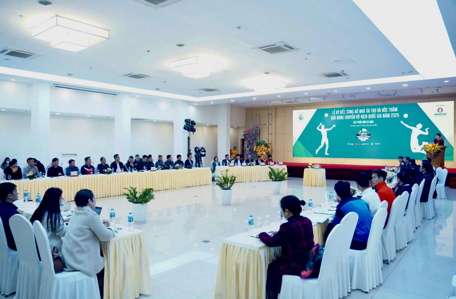 Phân bón Cà Mau là nhà tài trợ kim cương giải bóng chuyền vô địch Quốc gia 2025 1