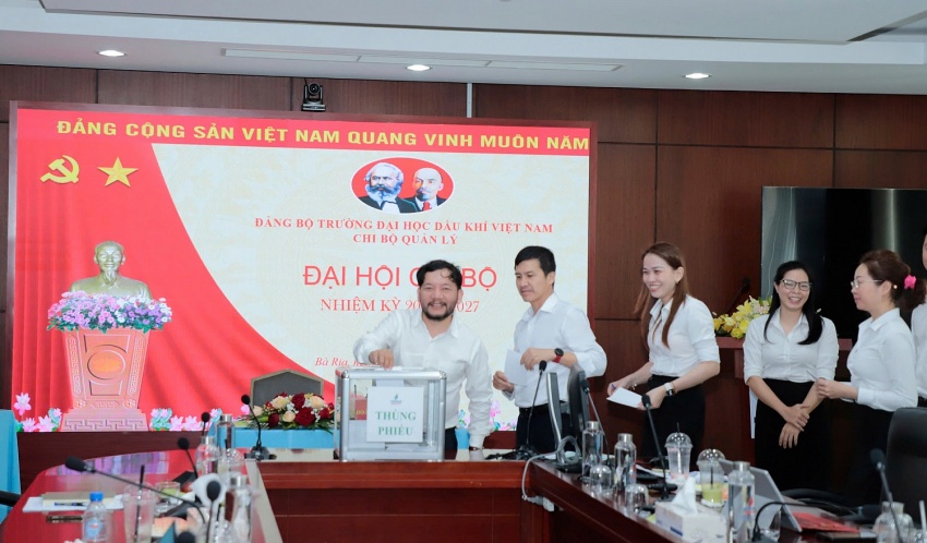 Đảng bộ PVU: Chi bộ Quản lý tổ chức Đại hội điểm nhiệm kỳ 2025-2027