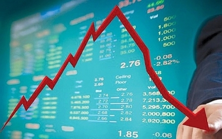 Tin nhanh chứng khoán ngày 25/2: Biến động mạnh, VN Index vẫn giữ được mốc 1.300