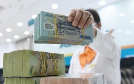 Tin tức kinh tế ngày 2/3: Nghiêm cấm ngân hàng thương mại tự tăng lãi suất