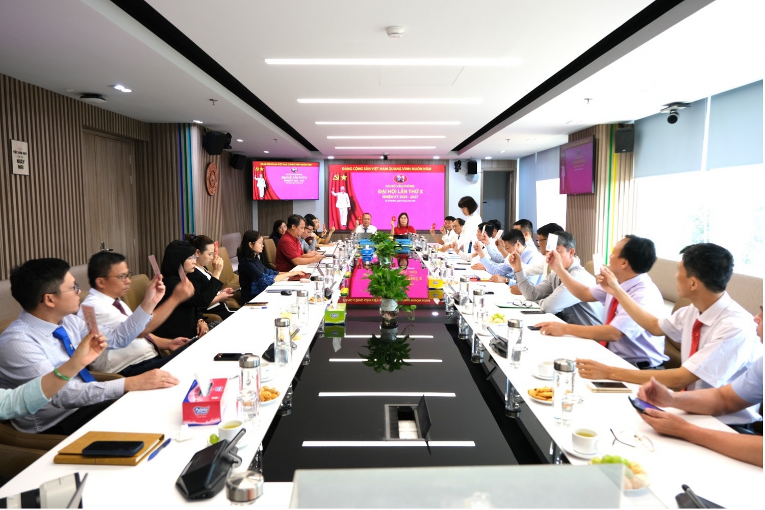 Hai Đại hội Chi bộ điểm thành công tốt đẹp
