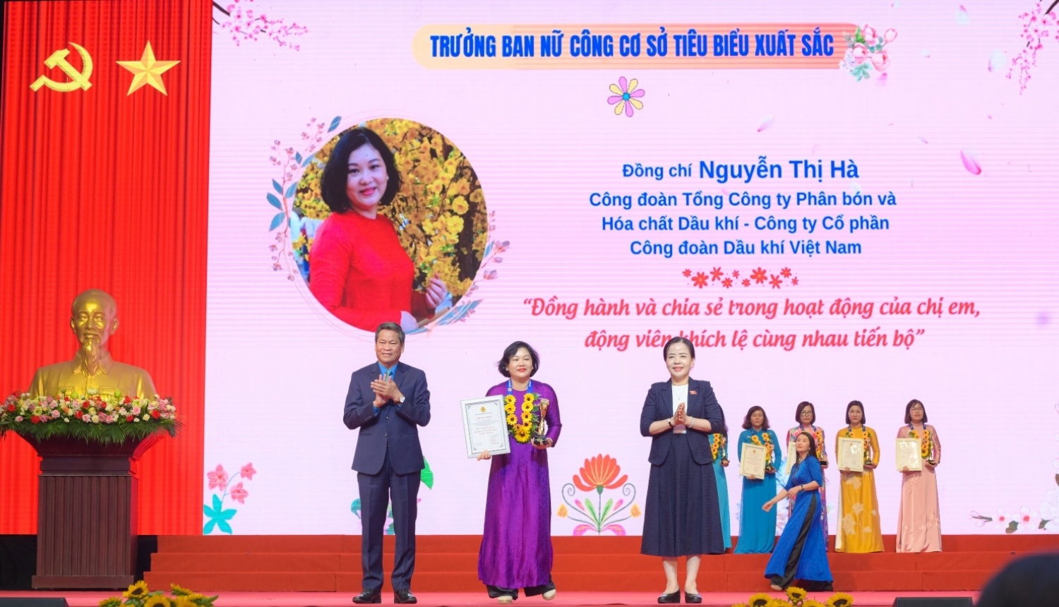 [E-magazine] Phụ nữ Dầu khí: Bản lĩnh tỏa sáng, trí tuệ vươn xa