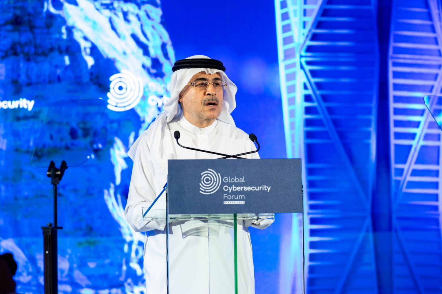 Aramco triển khai AI trên quy mô lớn Aramco triển khai AI trên quy mô lớn