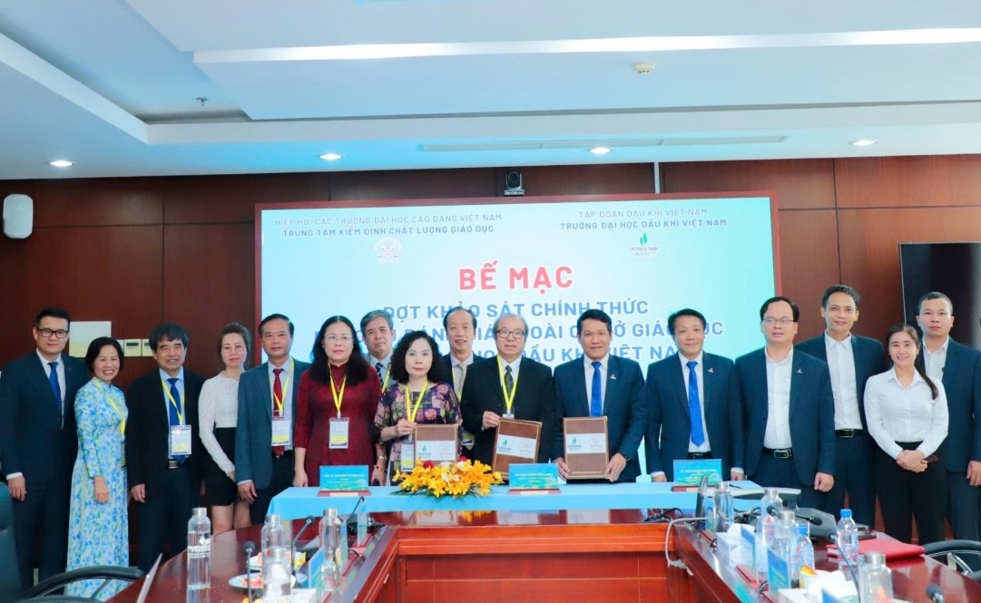 Hoàn thành đợt khảo sát chính thức của đoàn chuyên gia đánh giá ngoài tại PVU