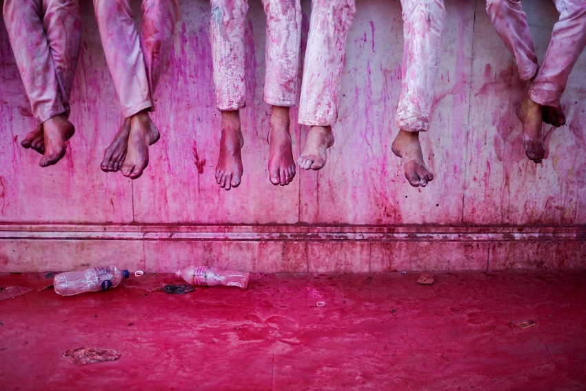 Đắm chìm vào sắc màu lễ hội Holi ở Ấn Độ