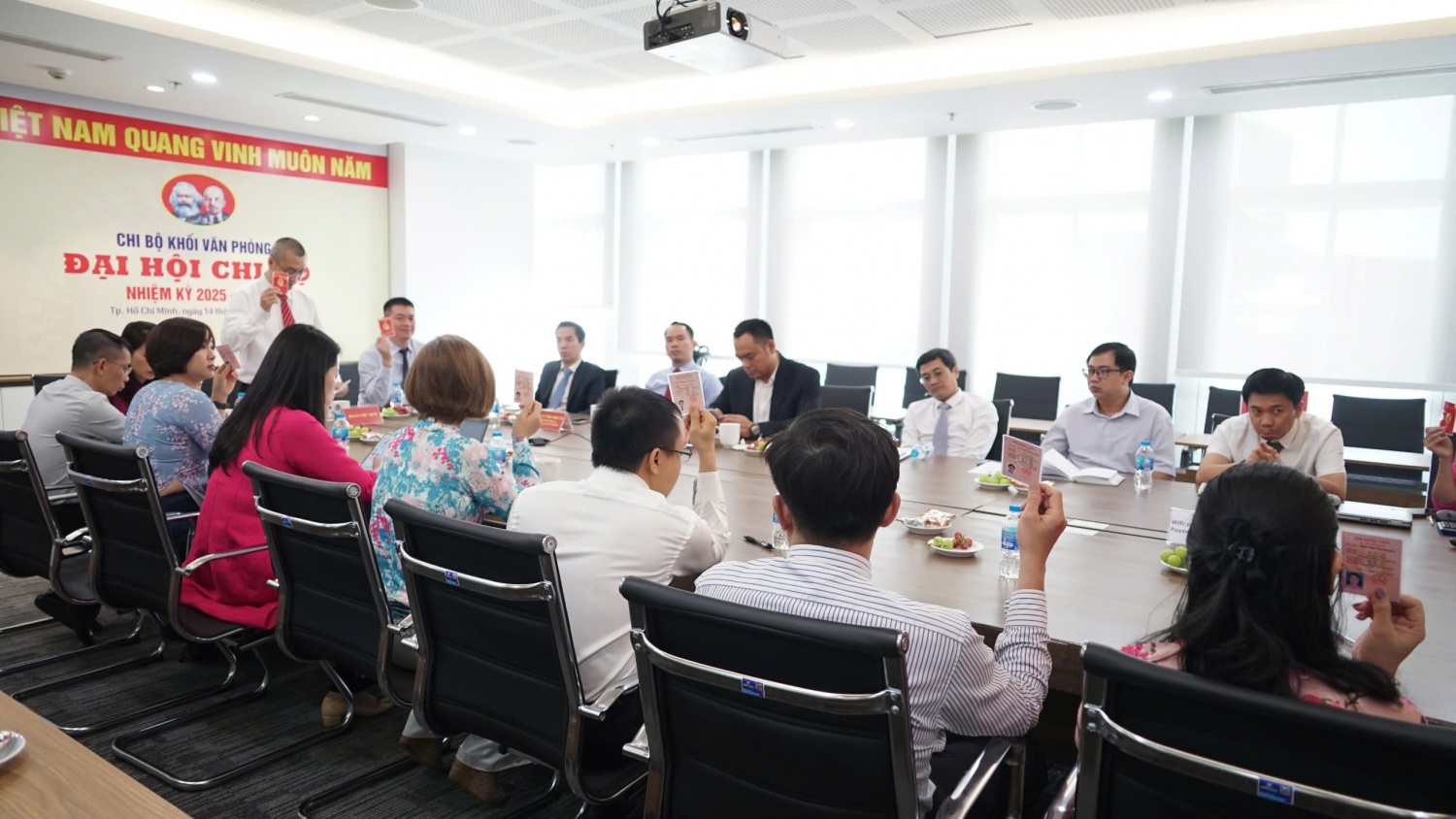 Đại hội Chi bộ Khối Văn phòng nhiệm kỳ 2025-2027 thành công tốt đẹp, đánh dấu quyết tâm đổi mới