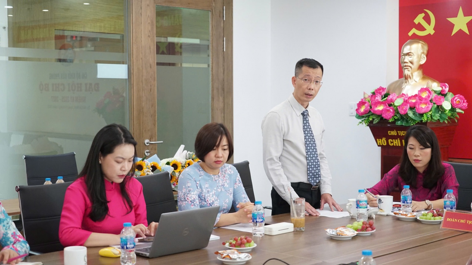 Đại hội Chi bộ Khối Văn phòng nhiệm kỳ 2025-2027 thành công tốt đẹp, đánh dấu quyết tâm đổi mới