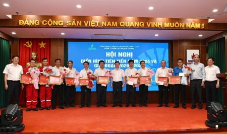 PV Power Ca Mau tuyên dương các điển hình tiên tiến giai đoạn 2020-2025