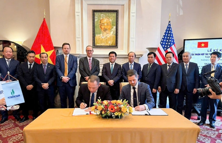 Petrovietnam enhances economic and trade cooperation with US partners