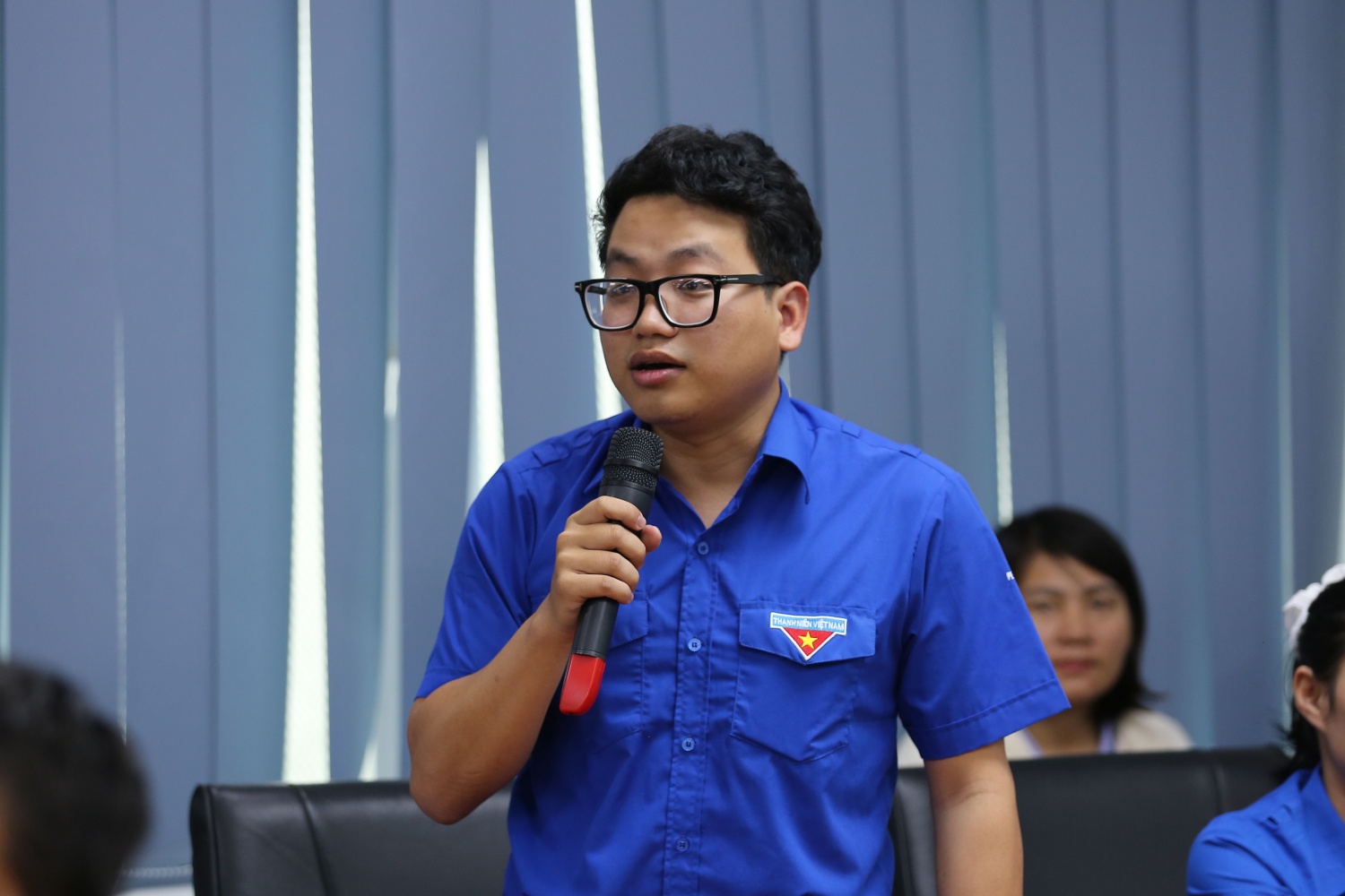 Các bạn đoàn viên thanh niên đặt các câu hỏi với Tổng Giám đốc BSR Nguyễn Việt Thắng.
