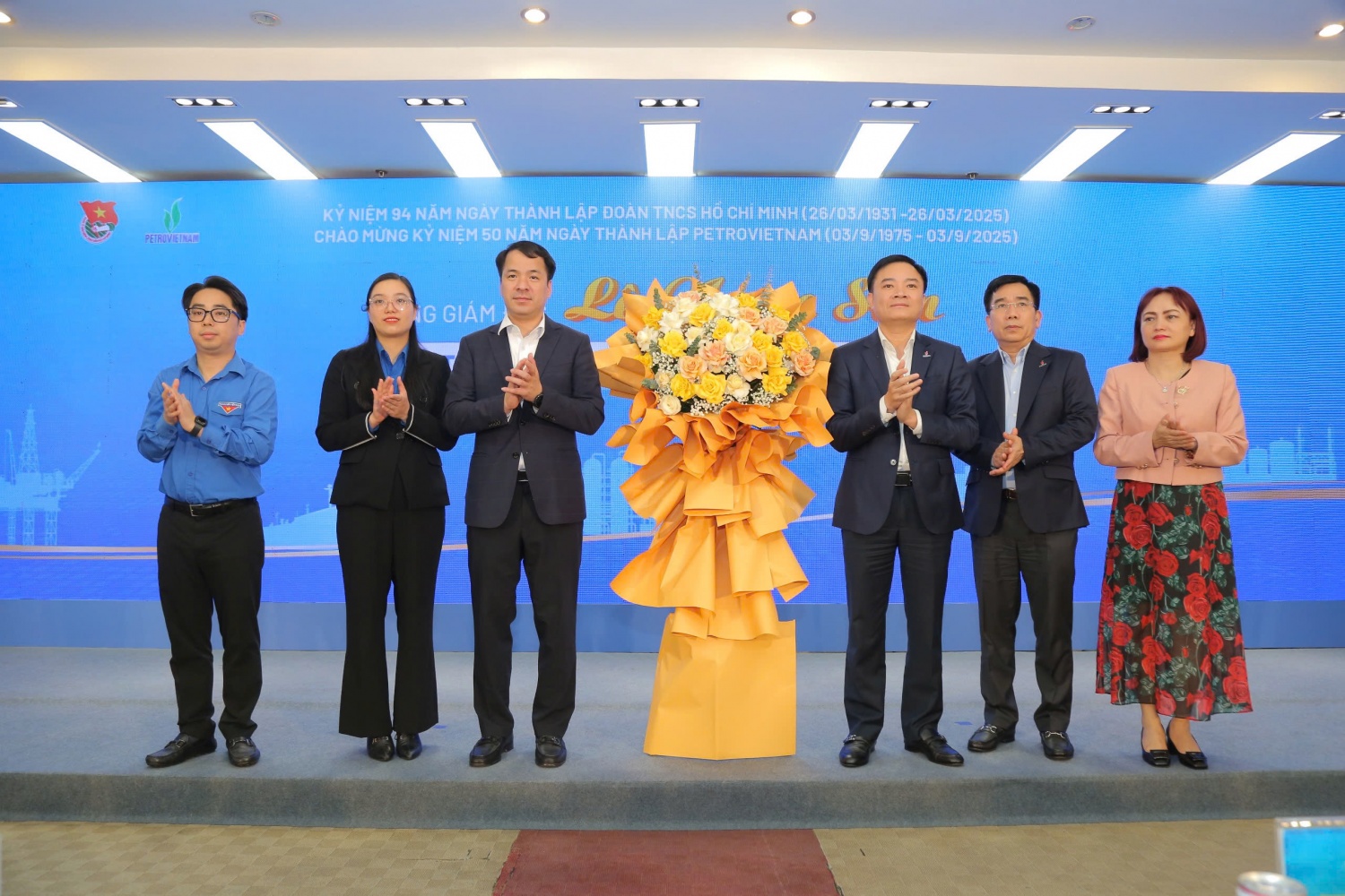 Tổng Giám đốc Petrovietnam Lê Ngọc Sơn đối thoại với đoàn viên, thanh niên toàn Tập đoàn