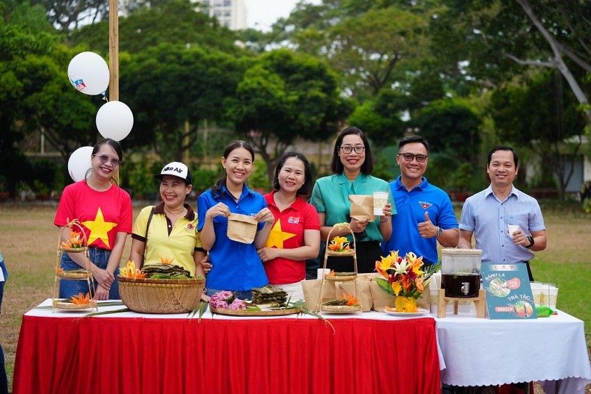 Vietsovpetro: Đêm nhạc Vietsovpetro: Đêm nhạc “Tháng Ba - Lời yêu thương” lần 2 - đoàn kết và chia sẻ vì cộng đồng