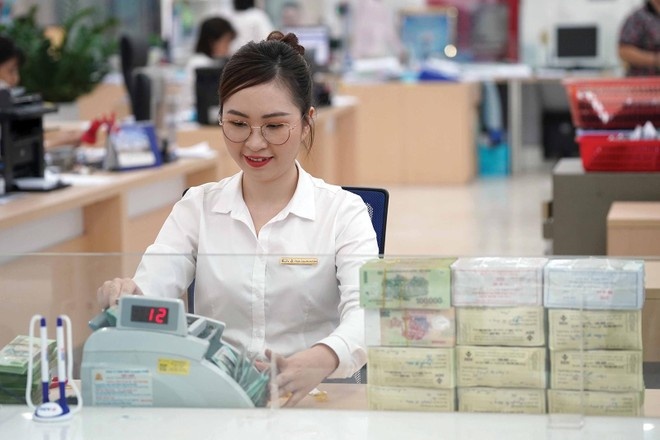 Điểm tin ngân hàng ngày 24/3: Chứng khoán ACB muốn vay 13.000 tỷ đồng từ Agribank và BIDV