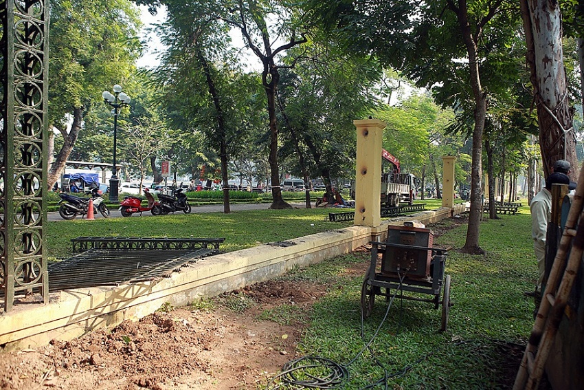 “Mở cửa, hạ rào” Công viên Thống Nhất