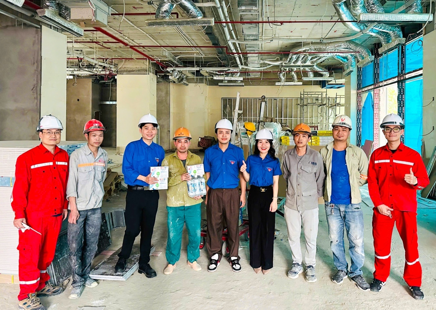 Tuổi trẻ PV Power tiếp sức nơi công trường dự án nhân dịp Tháng Thanh niên