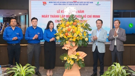 Tuổi trẻ góp sáng kiến, hiến ý tưởng trong công tác ĐMST, ứng dụng KHCN, CĐS với lãnh đạo PVEP