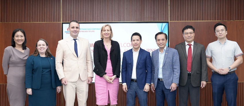 PV GAS President and CEO welcomes US Consulate General in Ho Chi Minh City