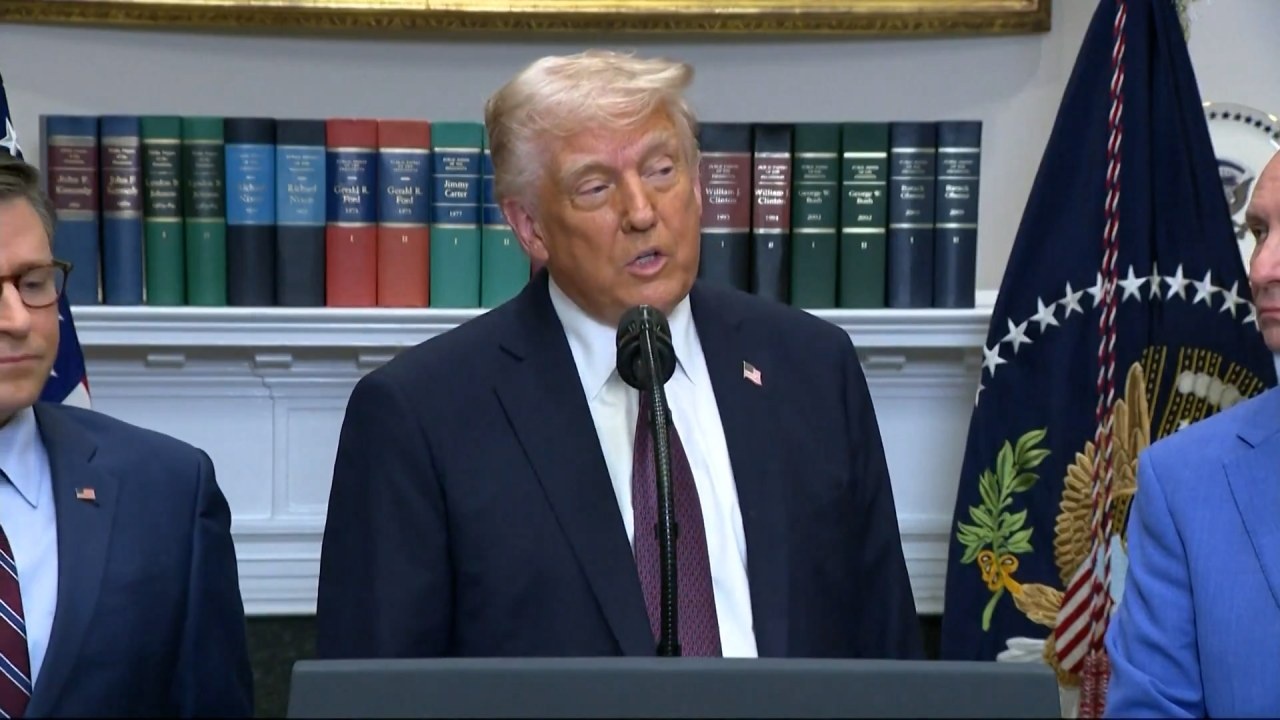 Nga hưởng lợi lớn từ việc ông Trump đánh thuế dầu Venezuela