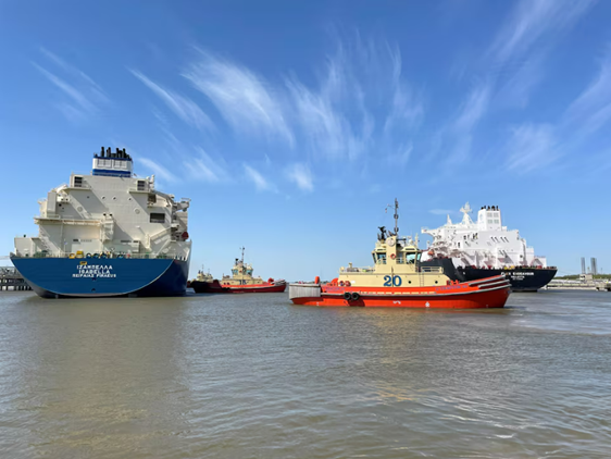 Nguyên nhân khiến giá LNG giao ngay tại Châu Á giảm xuống mức thấp