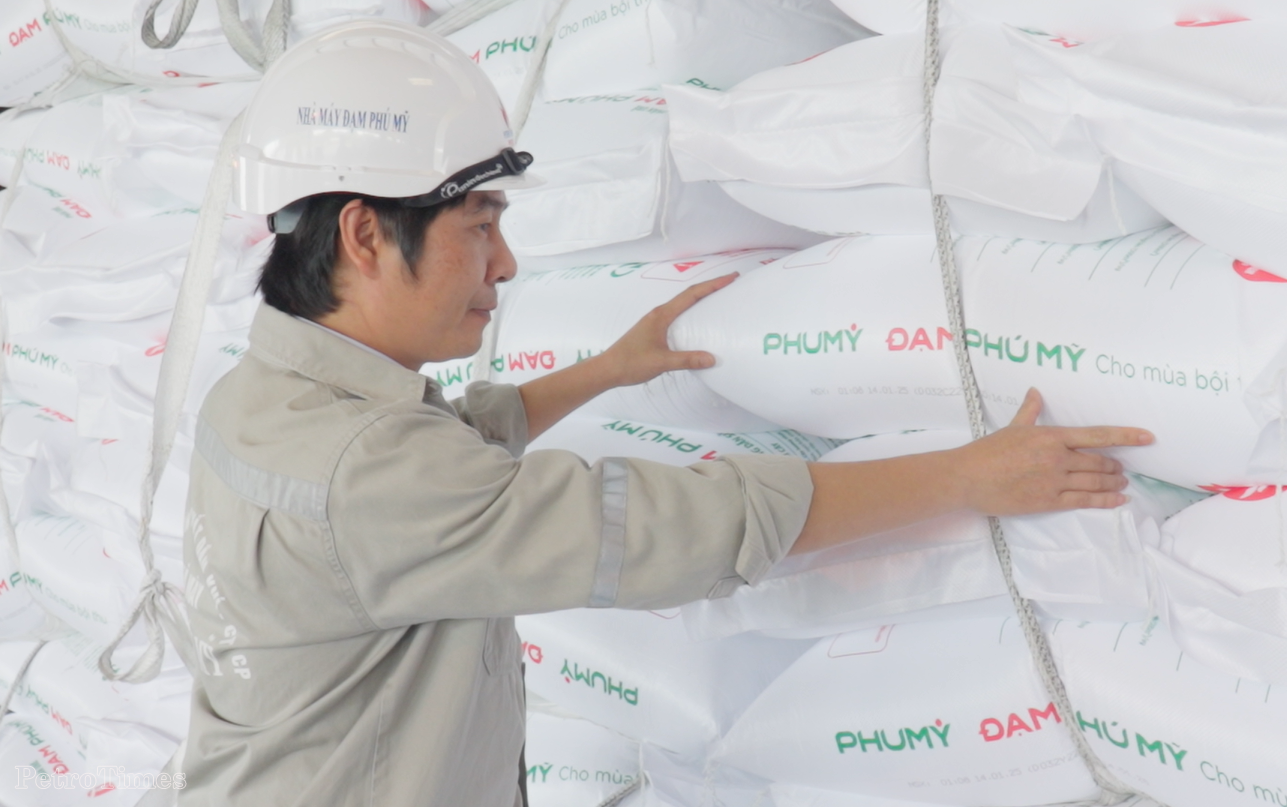 PVFCCo - Phú Mỹ tiếp tục được bình chọn là “Hàng Việt Nam chất lượng cao” năm thứ 22 liên tiếp