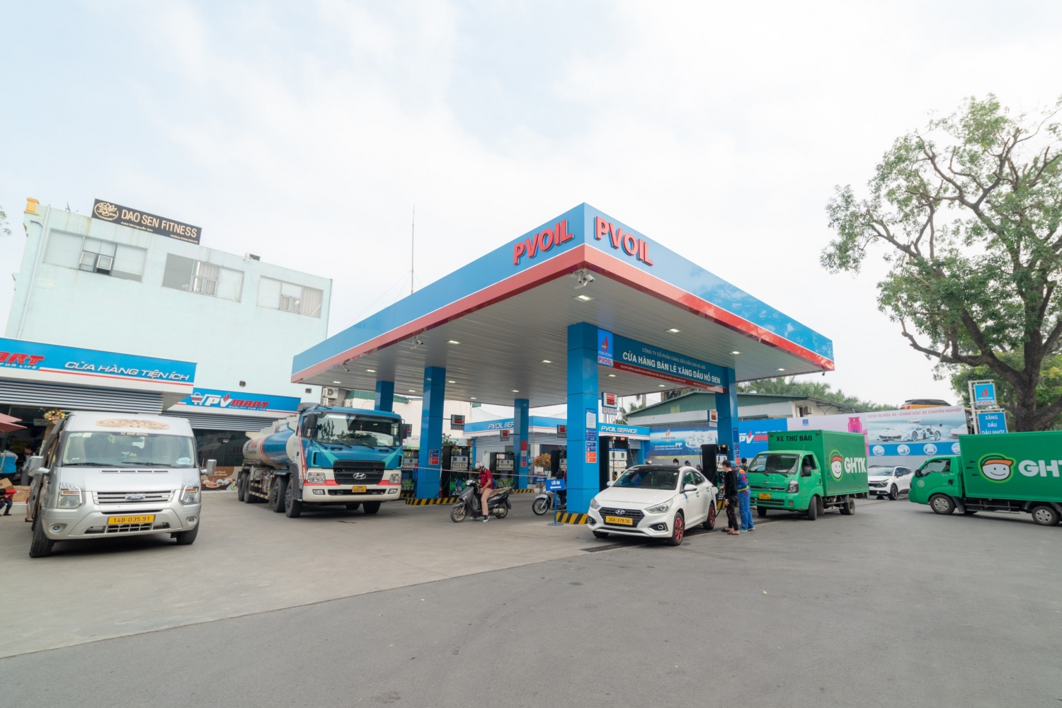 Mỗi nhân viên CHXD được kỳ vọng trở thành một đại sứ thương hiệu, thể hiện cho hình ảnh chuyên nghiệp, tận tâm trong giao tiếp với khách hàng.