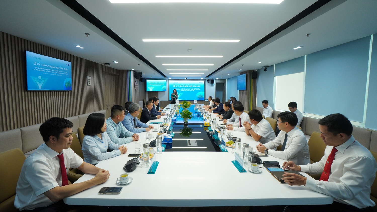 PVFCCo   Phú Mỹ và PTSC ký kết thỏa thuận hợp tác chiến lược trong lĩnh vực logistics