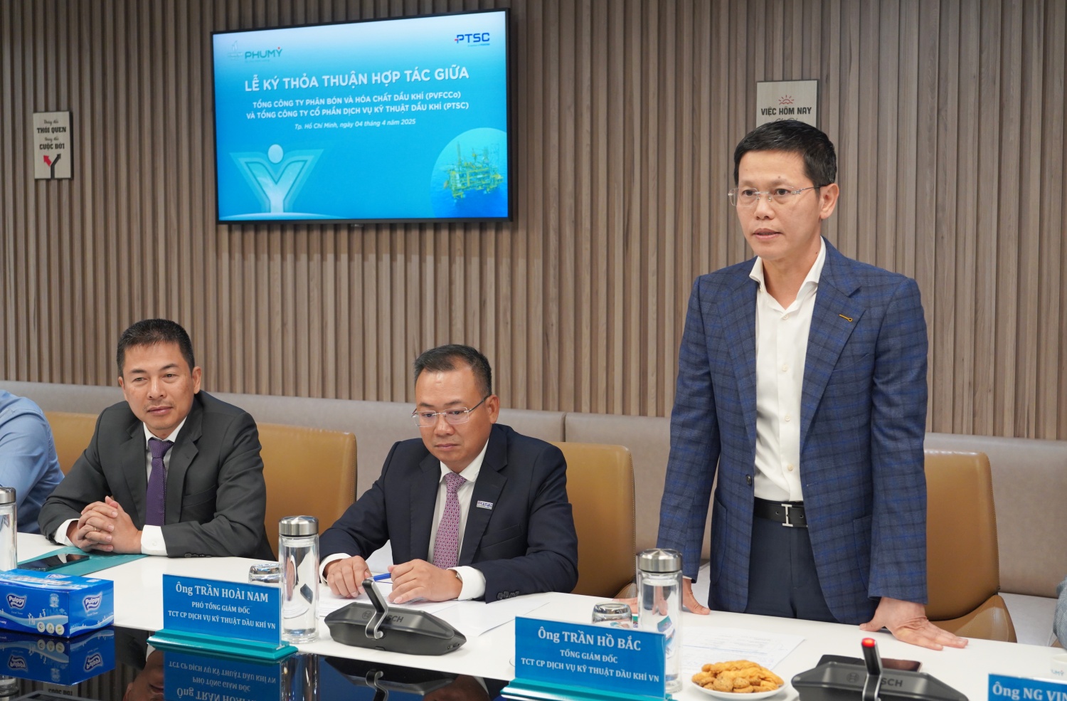 PVFCCo   Phú Mỹ và PTSC ký kết thỏa thuận hợp tác chiến lược trong lĩnh vực logistics
