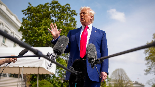 Ông Trump muốn xóa sổ Văn phòng Năng lượng Sạch Ông Trump muốn xóa sổ Văn phòng Năng lượng Sạch