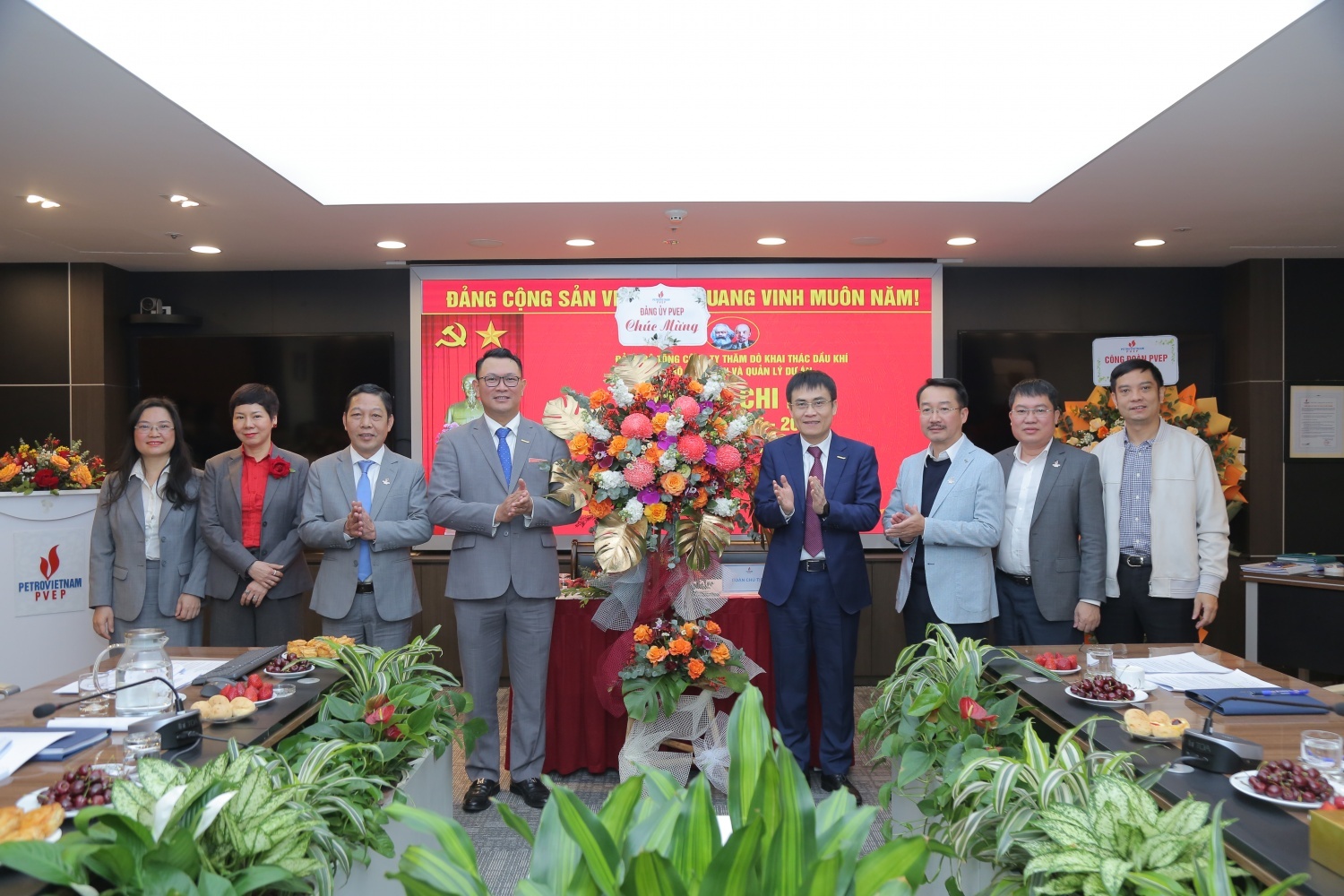 [P-Magazine] Kiên định đường lối, giữ vững vai trò chủ lực trong ngành Dầu khí