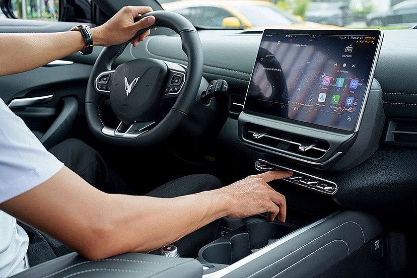 VinFast VF 7 - SUV điện “sang xịn”, giá tốt, miễn phí nhiên liệu hơn 2 năm