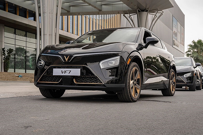 VinFast VF 7 - SUV điện “sang xịn”, giá tốt, miễn phí nhiên liệu hơn 2 năm