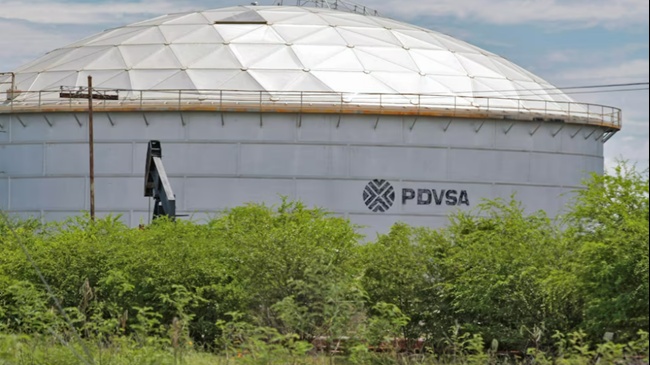 PDVSA tạm ngừng cấp phép vận chuyển dầu cho Chevron