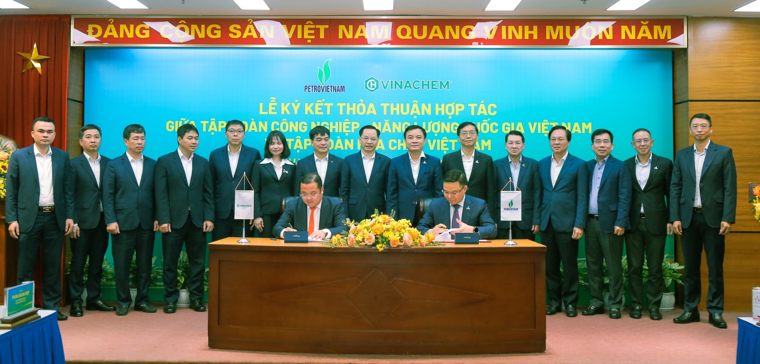 Petrovietnam - Vinachem: Hợp tác toàn diện để cùng vươn xa, hướng tới tương lai công nghệ cao
