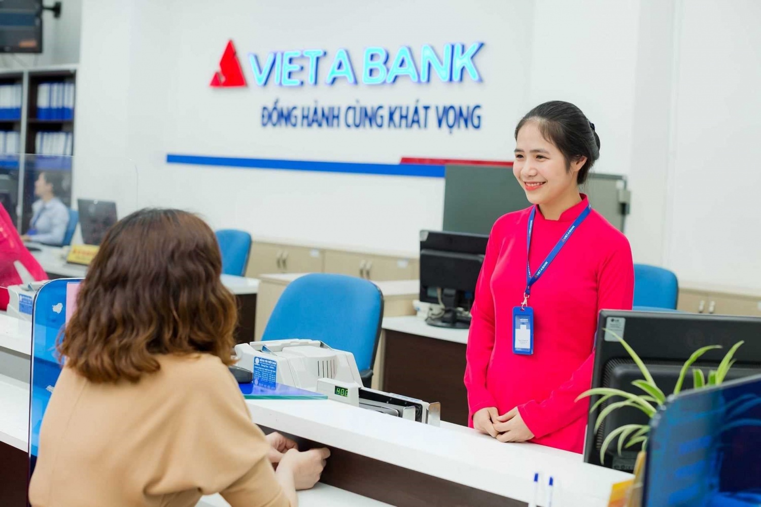 Điểm tin ngân hàng ngày 30/4: Viet A Bank giảm lãi suất huy động nhiều kỳ hạn