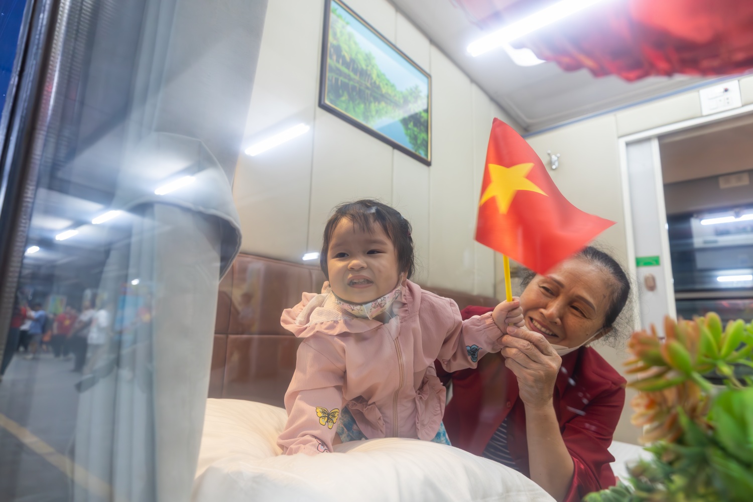 Thống Nhất - Đoàn tàu lan tỏa niềm tự hào dân tộc, tinh thần yêu nước