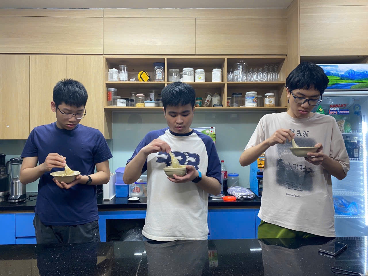 Cô giáo mầm non và lớp học miễn phí cho trẻ tự kỷ