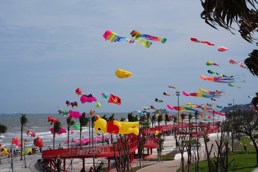 Bà Rịa - Vũng Tàu rực rỡ ngày hội biển: Khai mạc chuỗi sự kiện văn hóa - thể thao đặc sắc