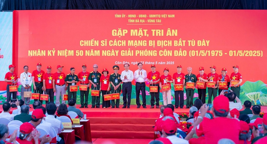 Trang trọng gặp mặt, tri ân hơn 700 chiến sĩ cách mạng từng bị địch bắt tù đày tại Côn Đảo