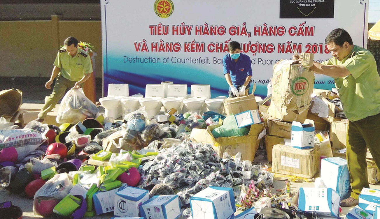 Kinh hoàng hàng giả, chặt chém!