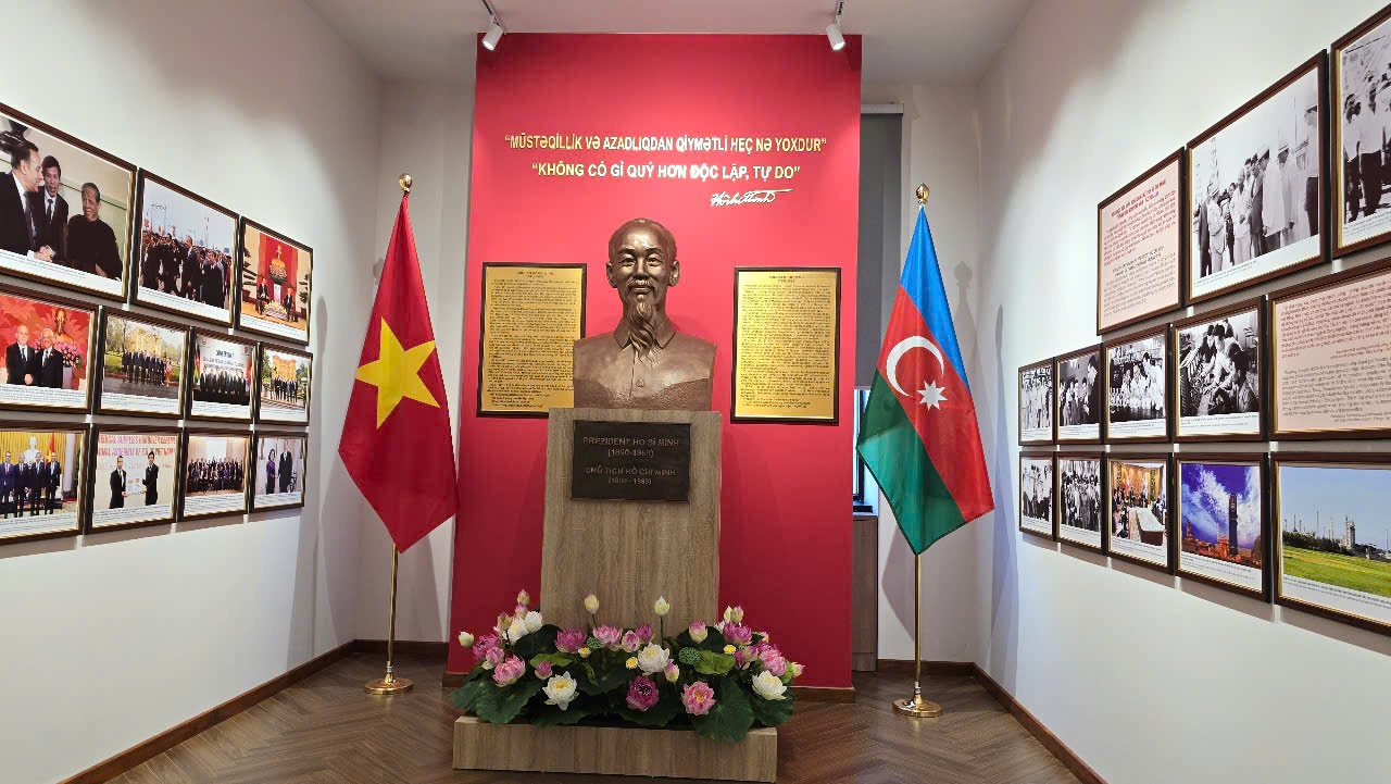Biểu tượng hữu nghị Việt Nam - Azerbaijan