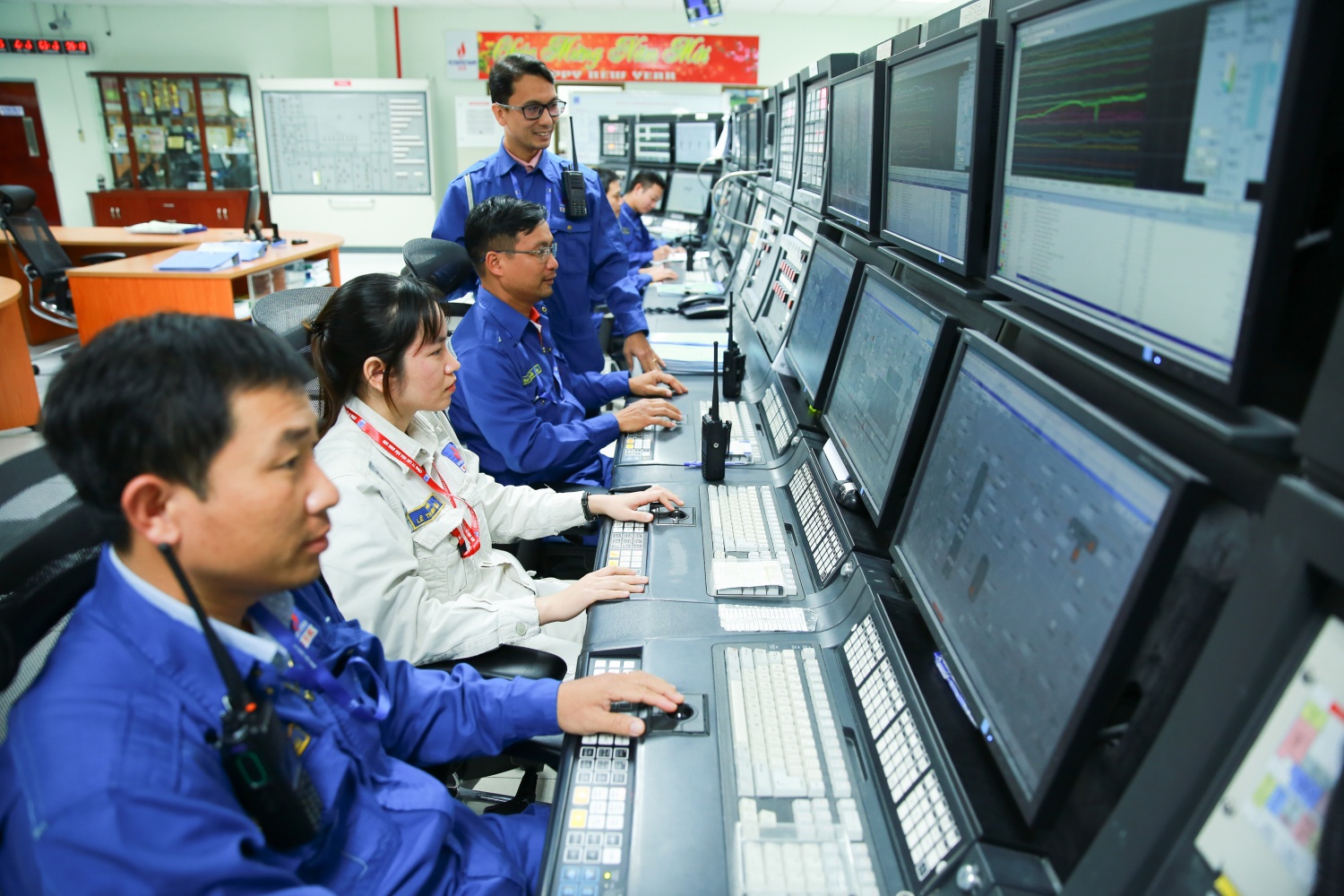 Với việc phát triển không ngừng của khoa học công nghệ trên toàn thế giới, BSR cũng tích cực đẩy mạnh hoạt động nghiên cứu khoa học, phát huy các sáng kiến, sáng tạo của CBCNV. Qua đó, đem lại nhiều kết quả tích cực, giúp tiết giảm chi phí và tối ưu hoạt 
