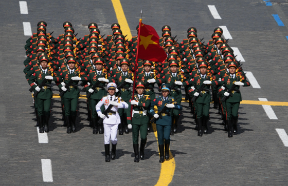 Toàn cảnh lễ duyệt binh long trọng của Nga tại Quảng trường Đỏ Toàn cảnh lễ duyệt binh long trọng của Nga tại Quảng trường Đỏ