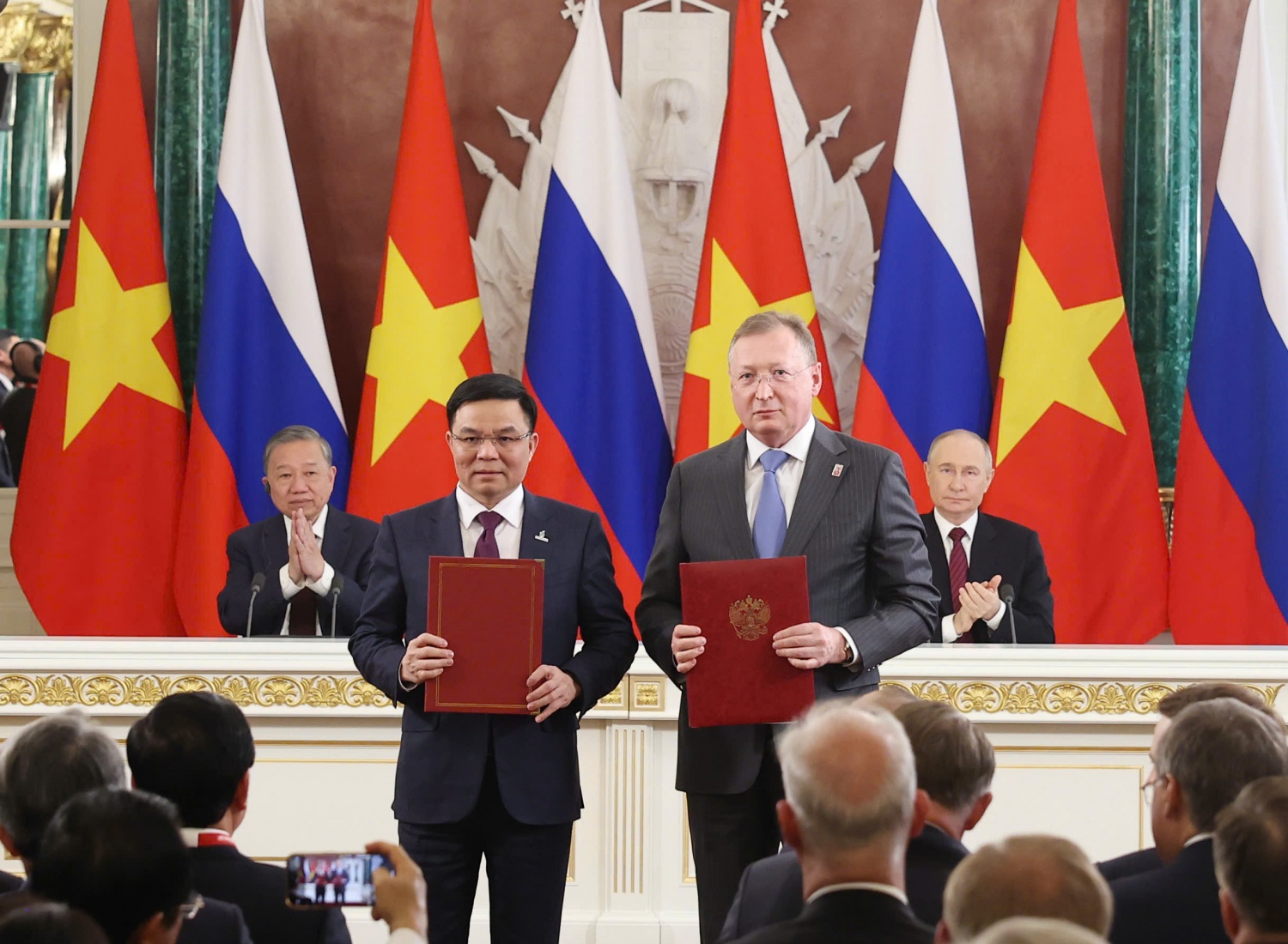 Các sự kiện nổi bật của Petrovietnam trong tuần từ ngày 5/5 đến ngày 11/5/2025