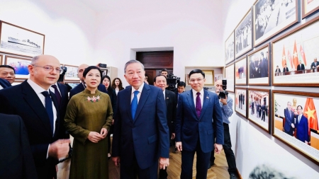 Từ căn phòng đầy ký ức ở "Thành phố của gió" đến biểu tượng hữu nghị Việt Nam - Azerbaijan