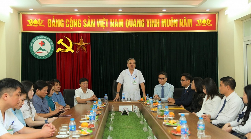 PVcomBank trao tặng xe ô tô phục vụ công tác chung cho Bệnh viện Đa khoa huyện Mỹ Đức