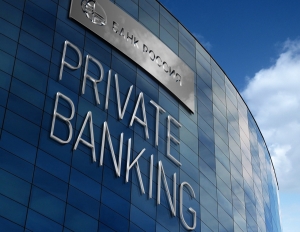 Điểm tin ngân hàng ngày 13/5: Tăng tốc cuộc đua Private Banking phục vụ giới siêu giàu